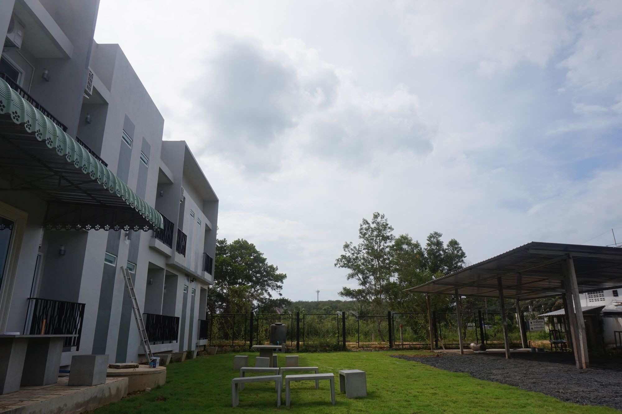 Lin House Hotel Thalang Exterior photo